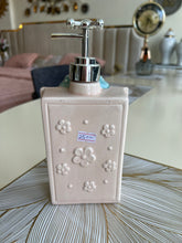 Soap dispenser 02