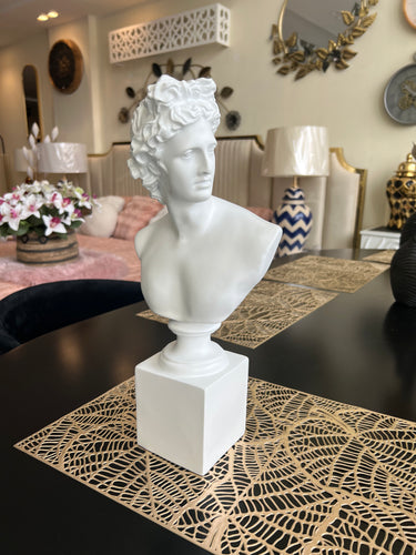 Frozen Grace Statue 01