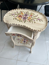 Bell Victorian Table White Hand painted 02