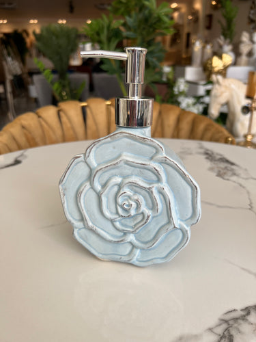 Soap dispenser 04