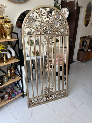 Jane Mirror