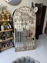 Jane Mirror