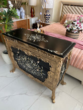 Twilight Botanica Console