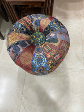 Akber Stool