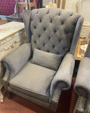 Alice Wing Chair Set