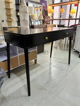 Astor Study Table