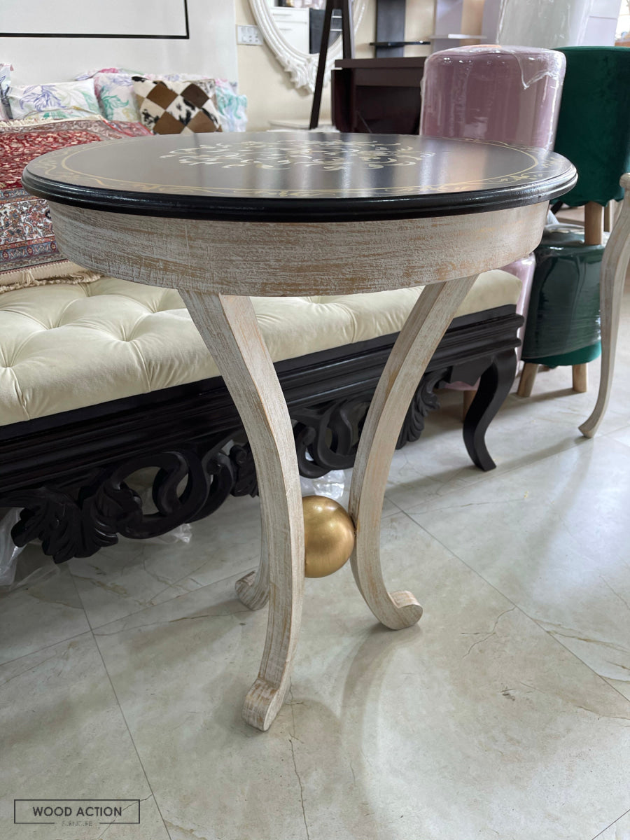 Edda Entrance Table
