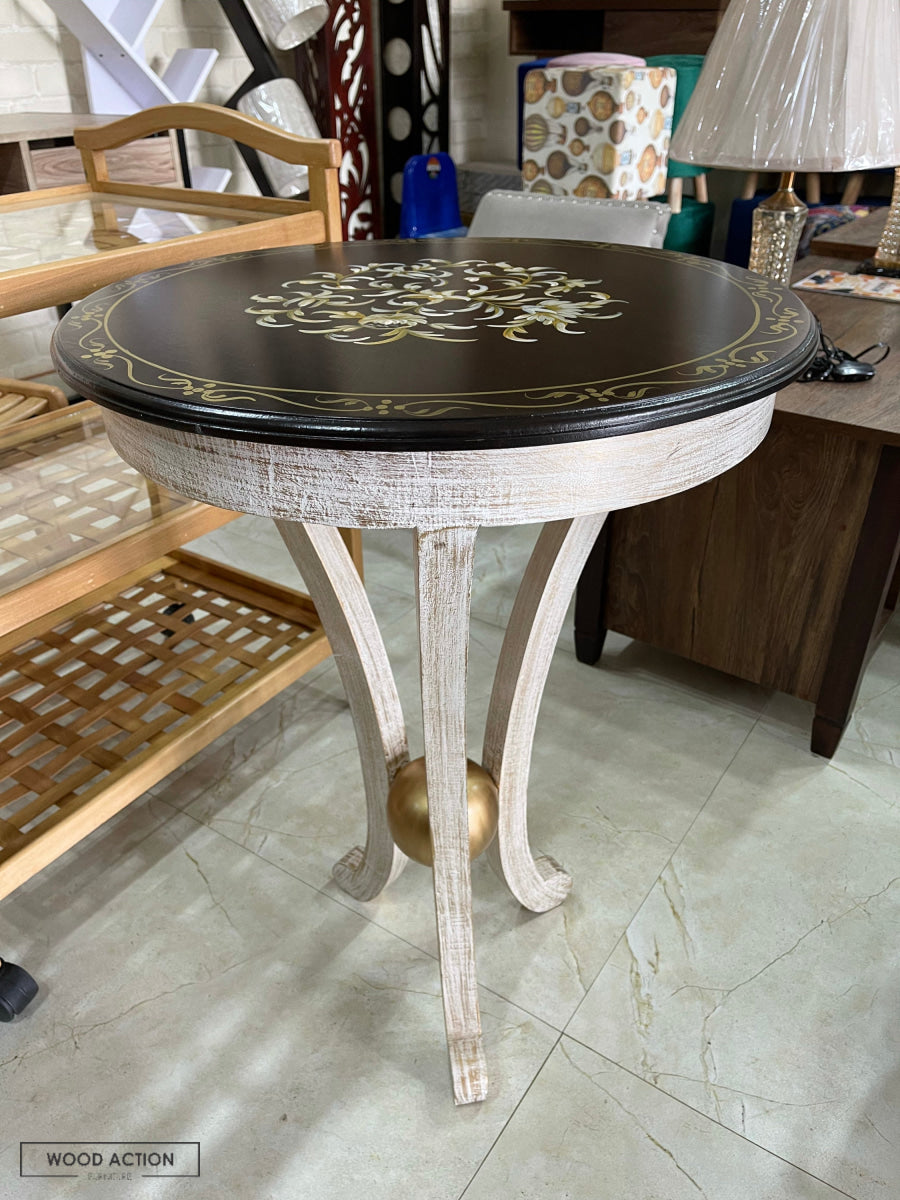 Edda Entrance Table