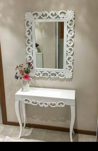 Eleanor Mirror Console