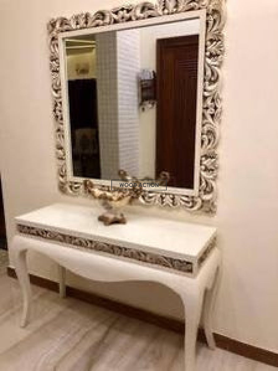 Franklin Mirror Console