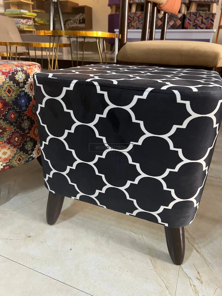 Lily Stool – Wood Action