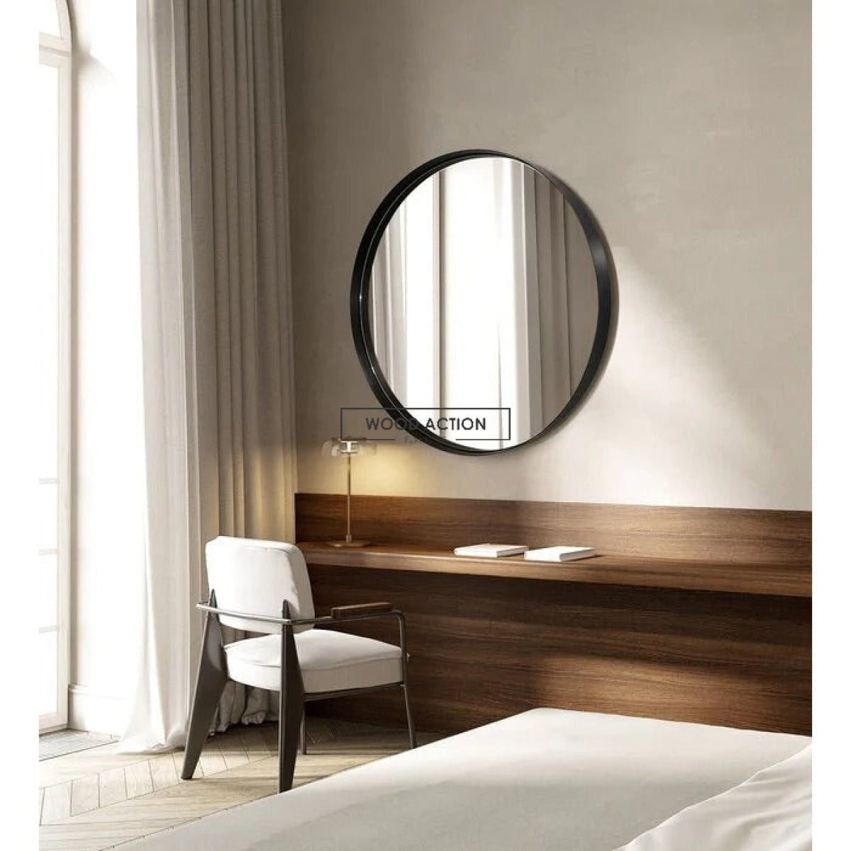 Mia Mirror
